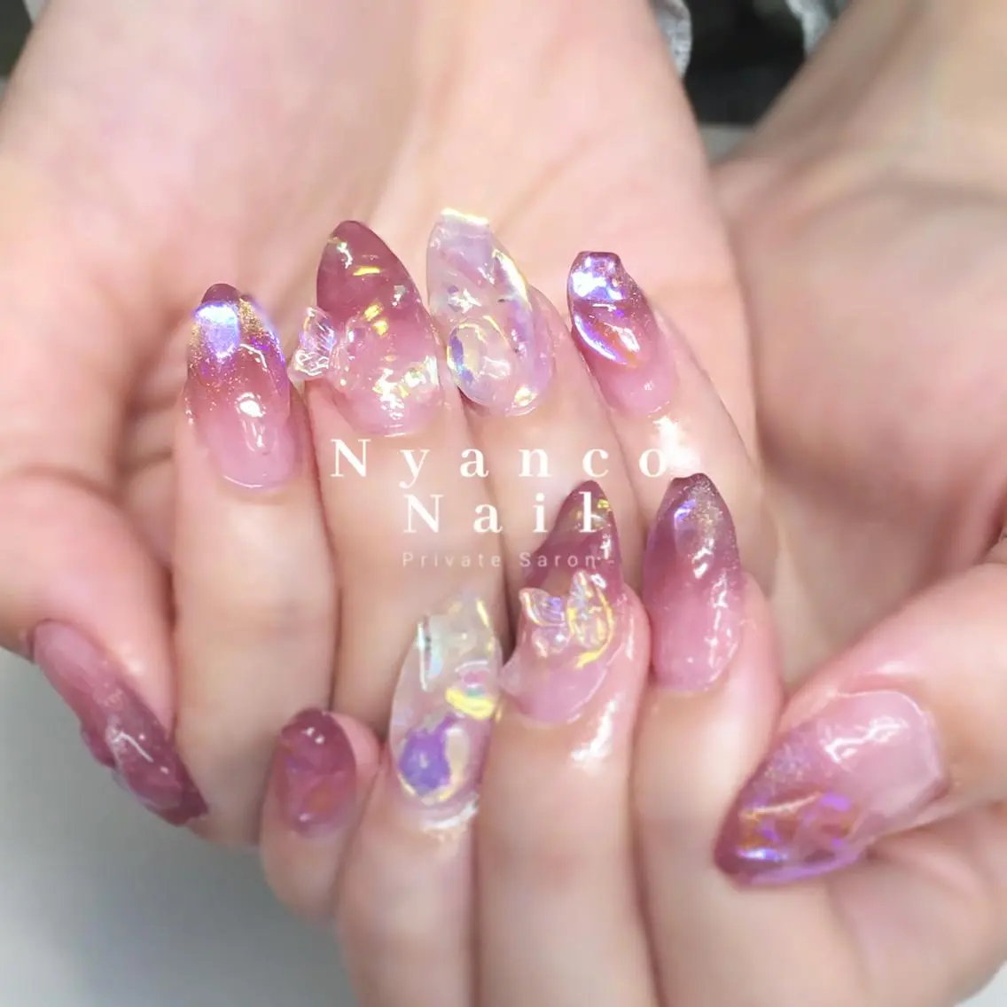 ネイル オーロラネイル ジェルネイル 氷ネイル・うるうるネイル ピンク 夏ネイル Nyanco Nailのネイルデザイン