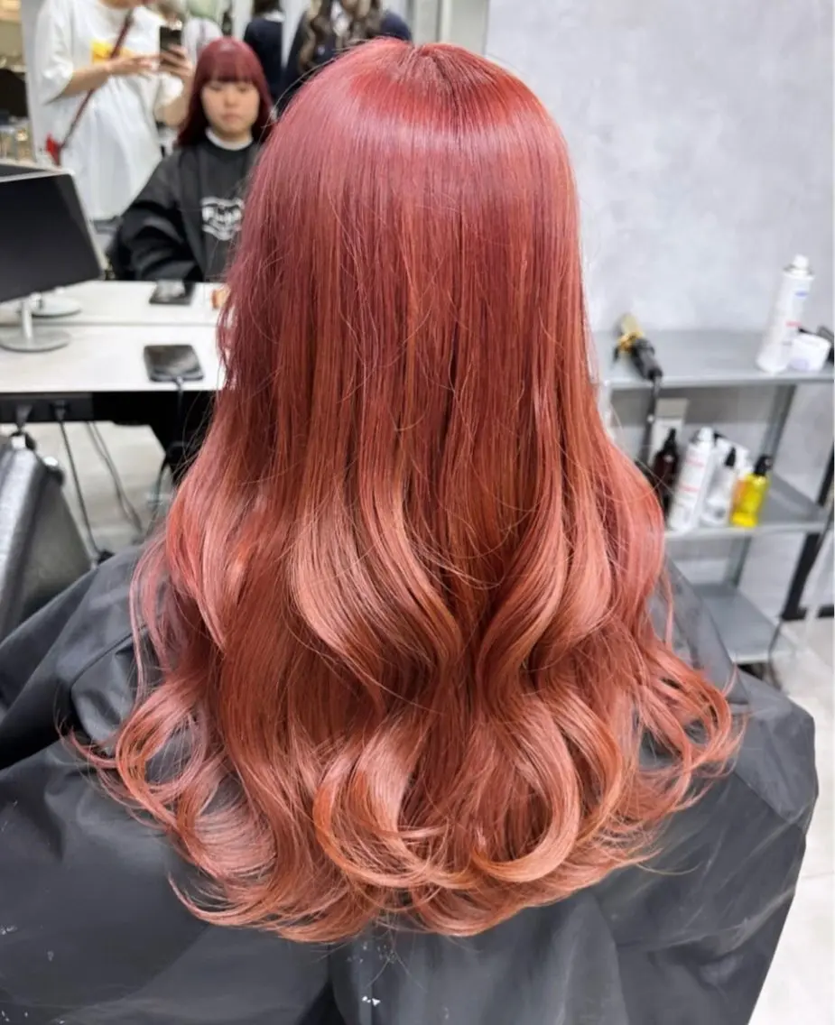 ロング カラー ブリーチ オレンジ オレンジレッド レッドカラー ヘアカラー トリートメント 【原宿プルエクステ】 NANAMIのヘアスタイル