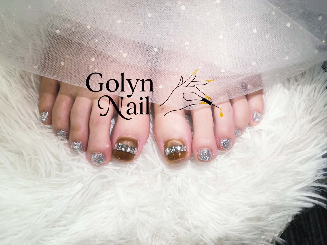 ネイル フットネイル Golyn Nailのネイルデザイン