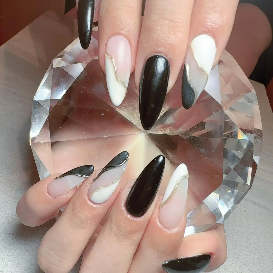 ネイル EMU NAILのネイルデザイン