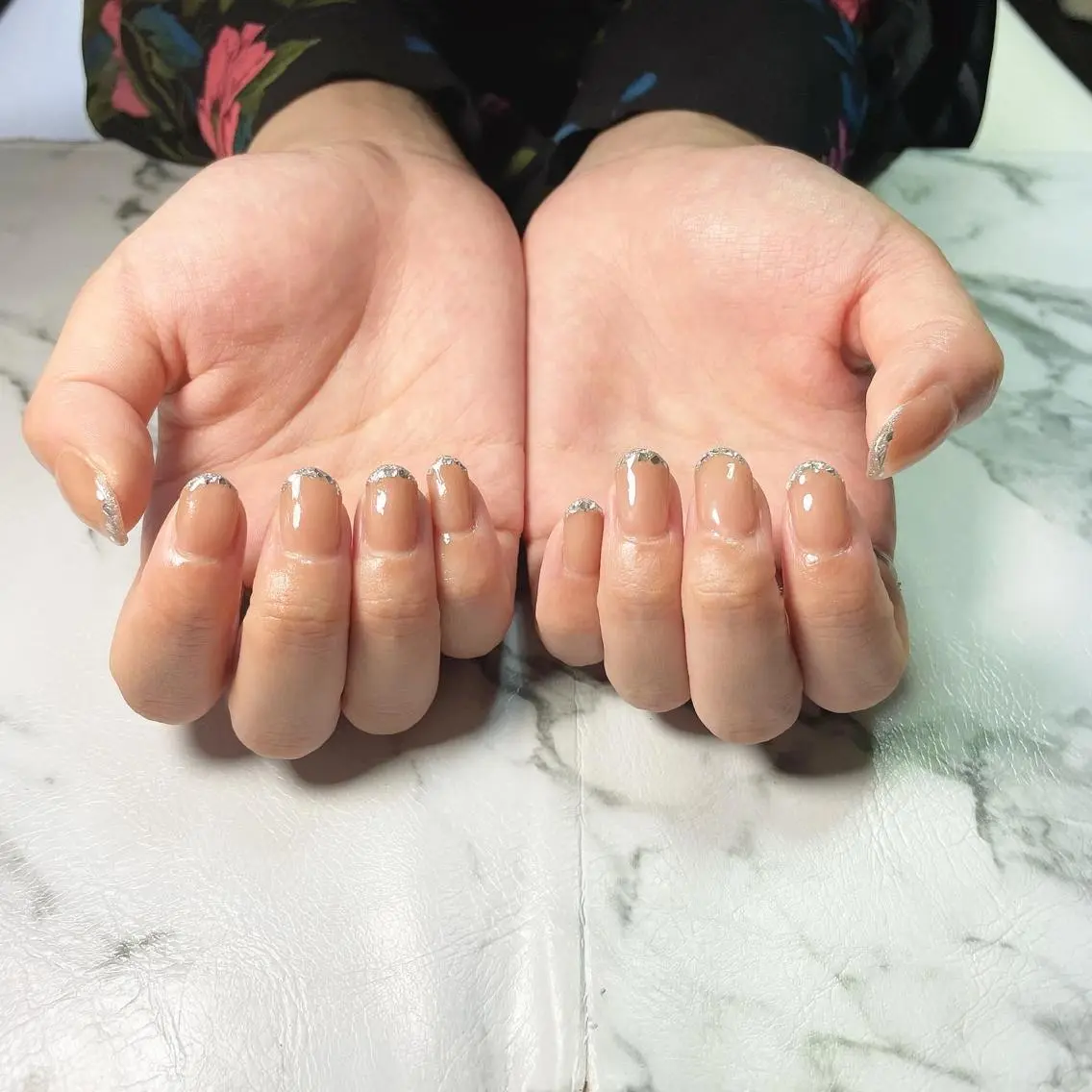 ネイル フレンチネイル ガラスフレンチ Momo nailsalonのネイルデザイン