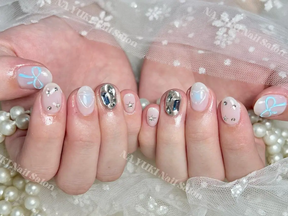 ネイル Queenie 🦋のネイルデザイン