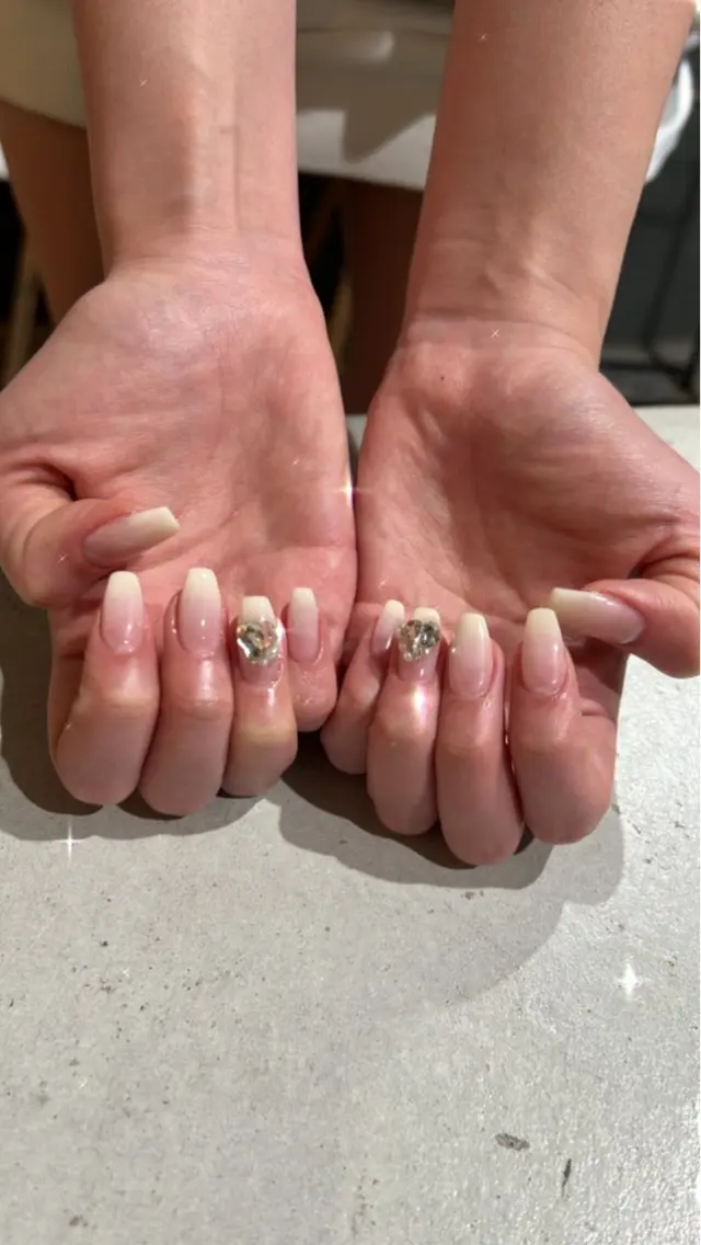 ネイル ハンドネイル zir  nail 🕊️💗RIOのネイルデザイン