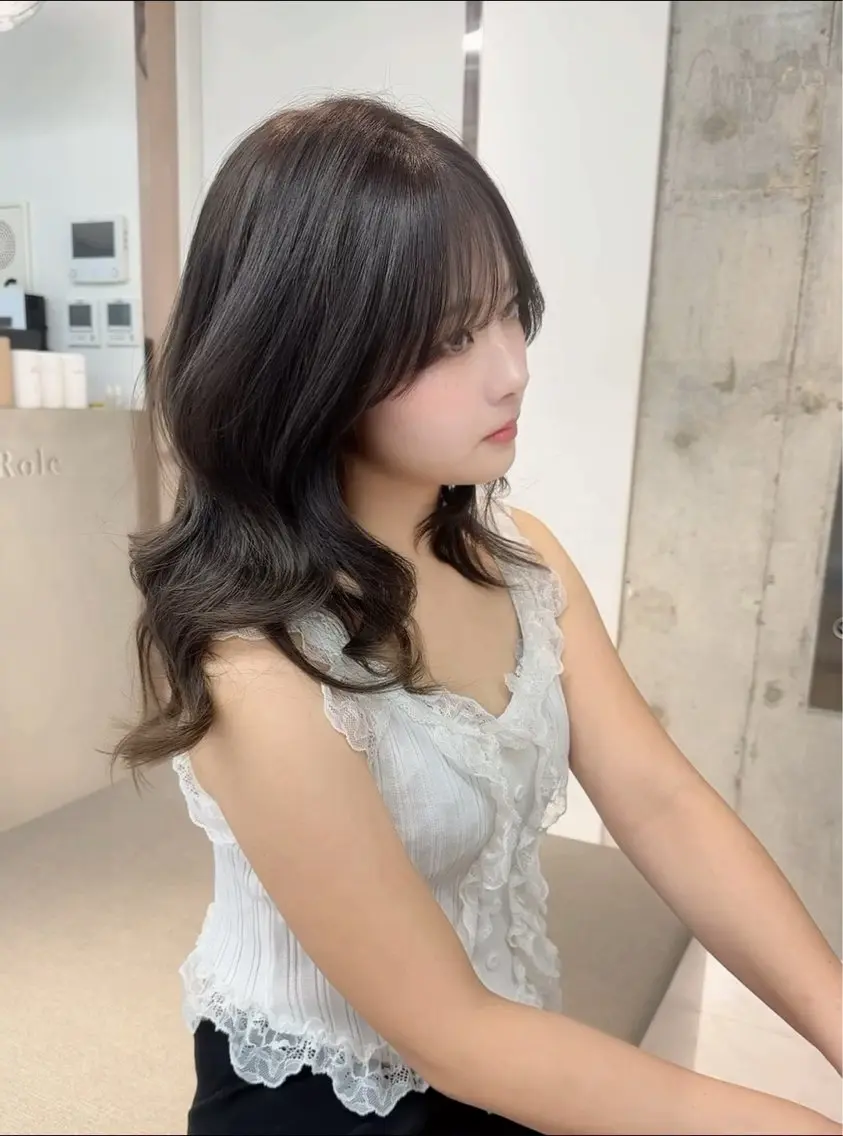 ミディアム カラー 🤍ワンホンヘア ayaha🤍のヘアスタイル