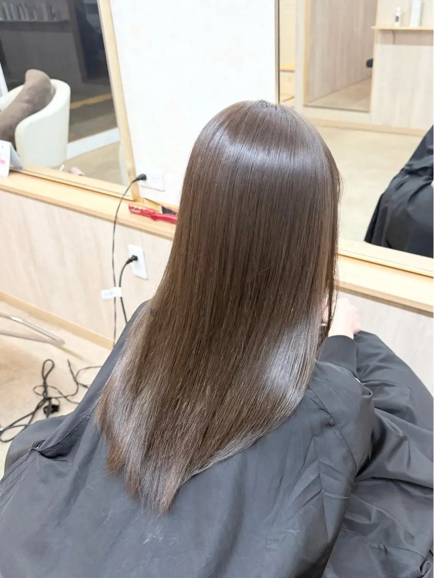 カラー カット ヘアカラー トリートメント Nanami． 七海のヘアスタイル