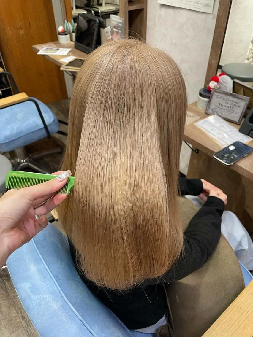 ミディアム カット ヘアカラー トリートメント 髪質改善カラー🫧 横浜/liberteのヘアスタイル