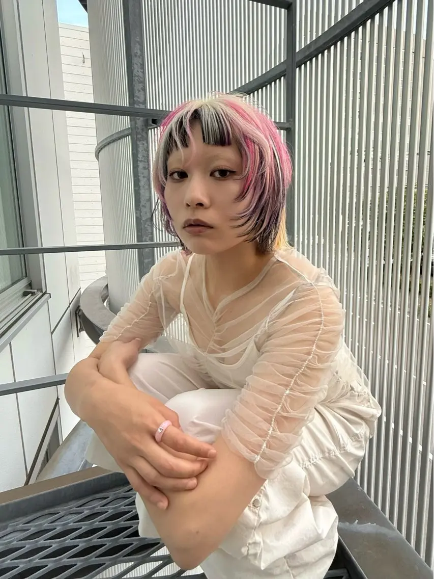 ショート カラー 一戸 拓斗のヘアスタイル