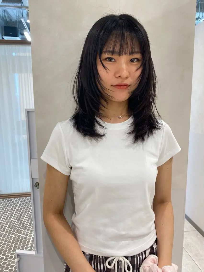 ミディアム カラー カット 砂原 ひよりのヘアスタイル