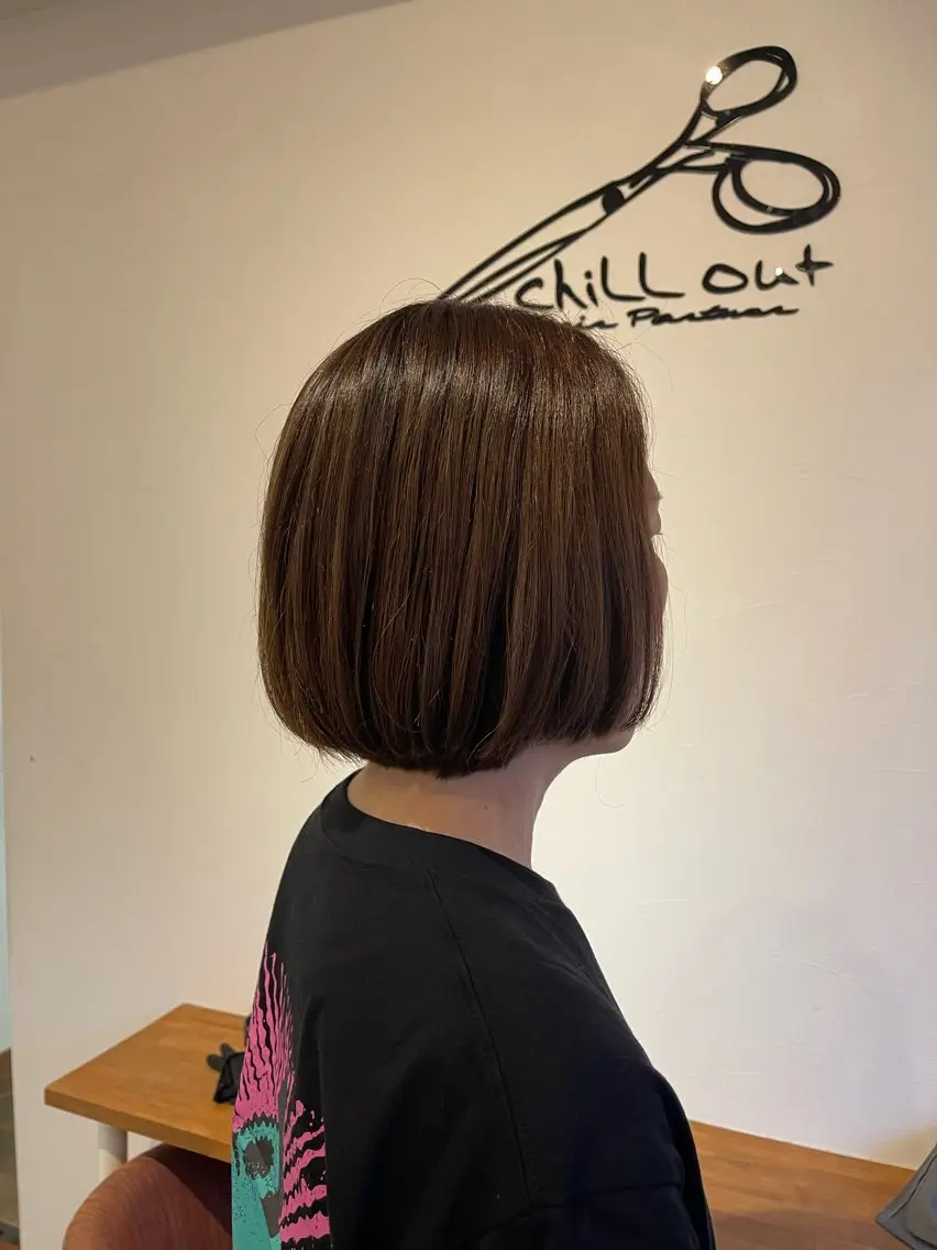 ショート ボブ chill out 甲斐千尋のヘアスタイル