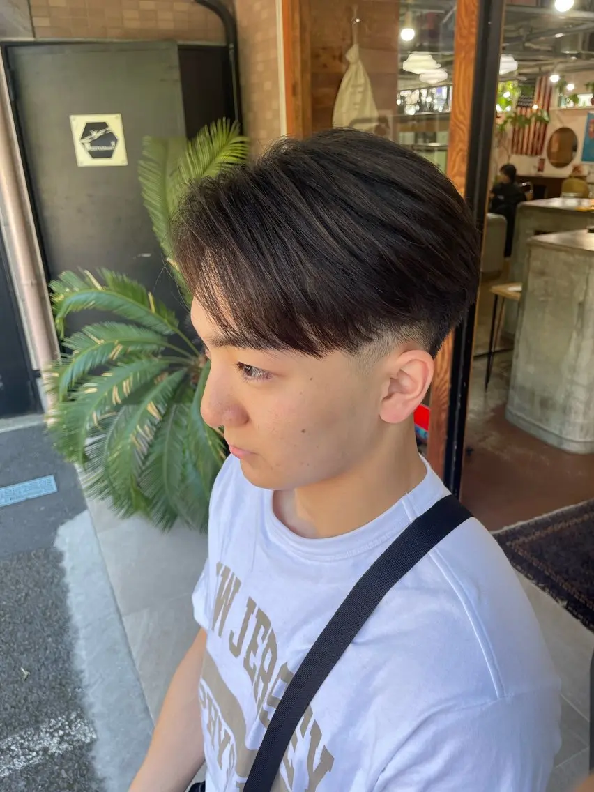 メンズ アップバング カット marbles 森田雅治のヘアスタイル