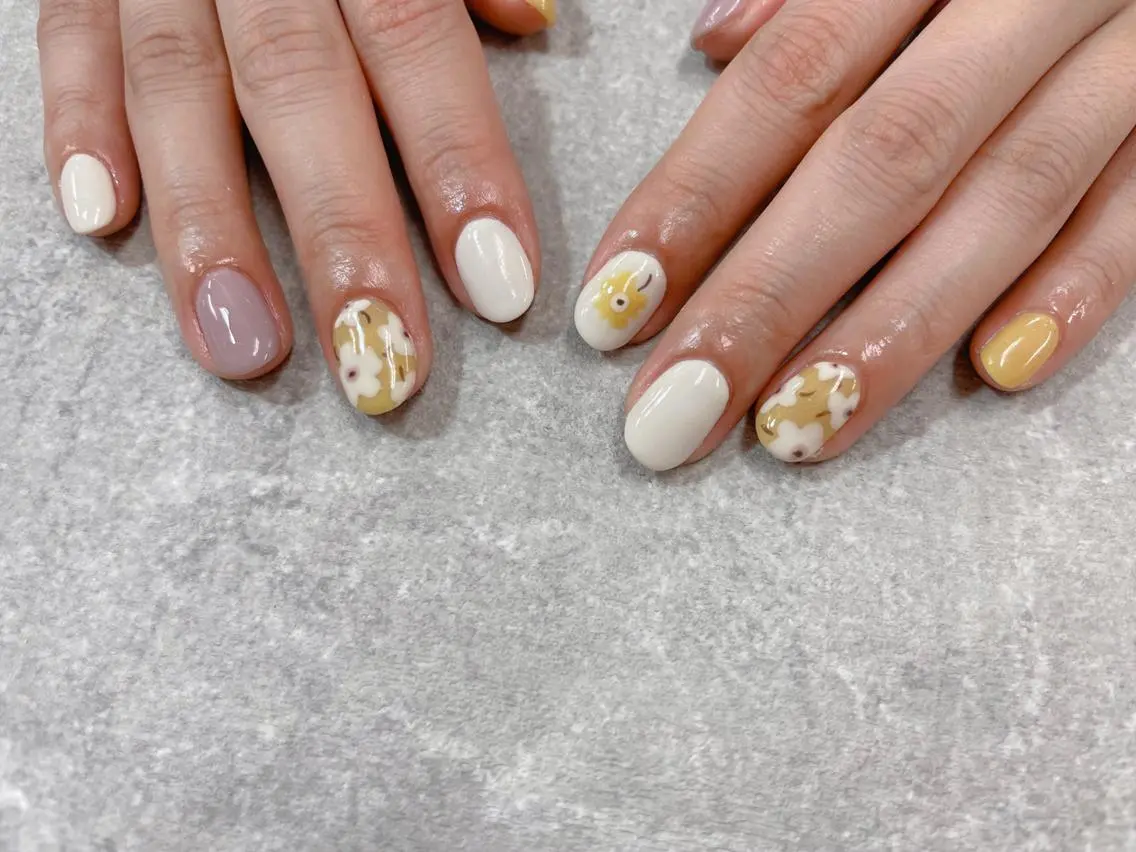 ネイル ニュアンスネイル ワンカラーネイル ハンドネイル foglia❁﻿. ⌇﻿imamuraのネイルデザイン