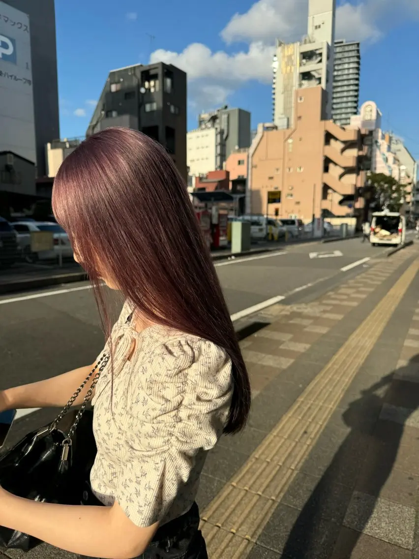 カット +ケアブリーチオンカラーの写真