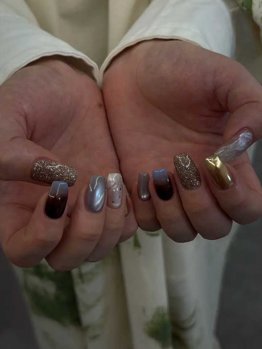 ネイル フラッシュネイル ジェルネイル マグネットネイル ミラーネイル ニュアンスネイル ハンドネイル ハンドケア Bana_ Nailのネイルデザイン