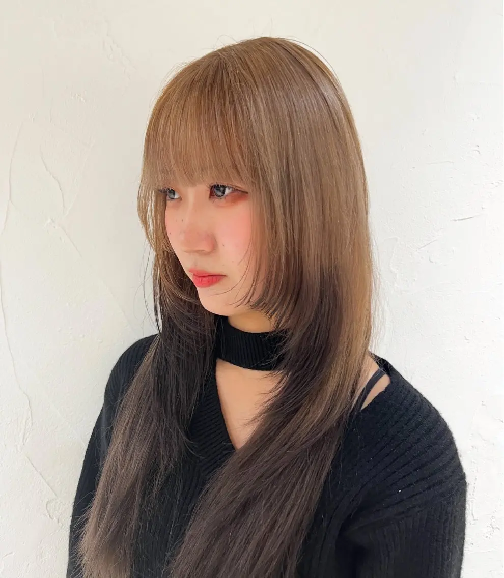 セミロング カラー 顔まわりレイヤー レイヤーカット カット ヘアカラー トリートメント レイヤーカット/ブラ ウンカラー/河野凜のヘアスタイル