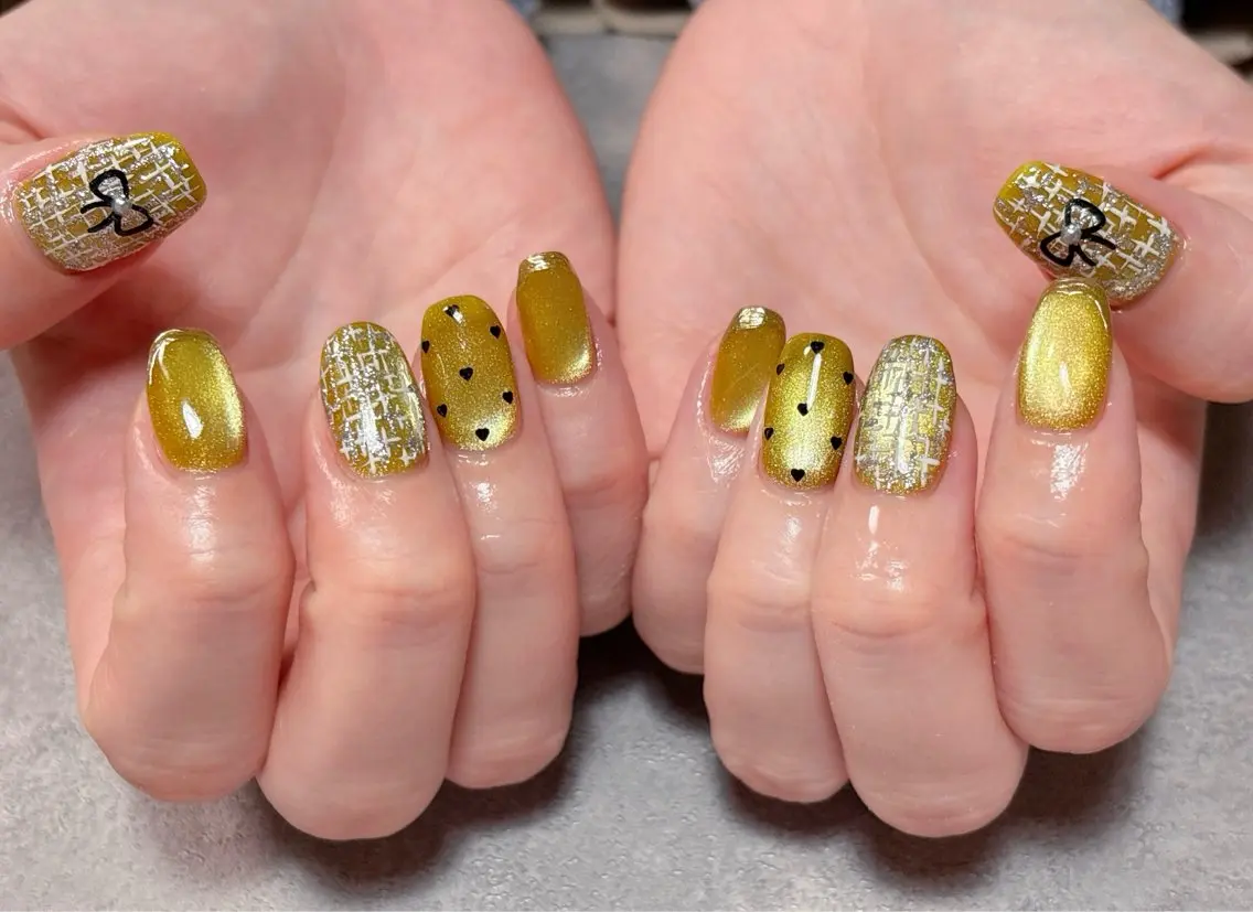 ネイル アートネイル ジェルネイル グリーン ハート マグネットネイル ハンドネイル ハンドケア 💫ゆか_ Nailartistのネイルデザイン