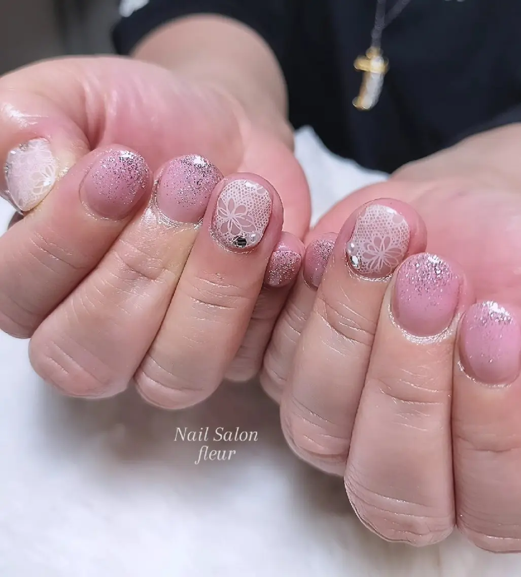 ネイル グラデーション レース megumi. sのネイルデザイン
