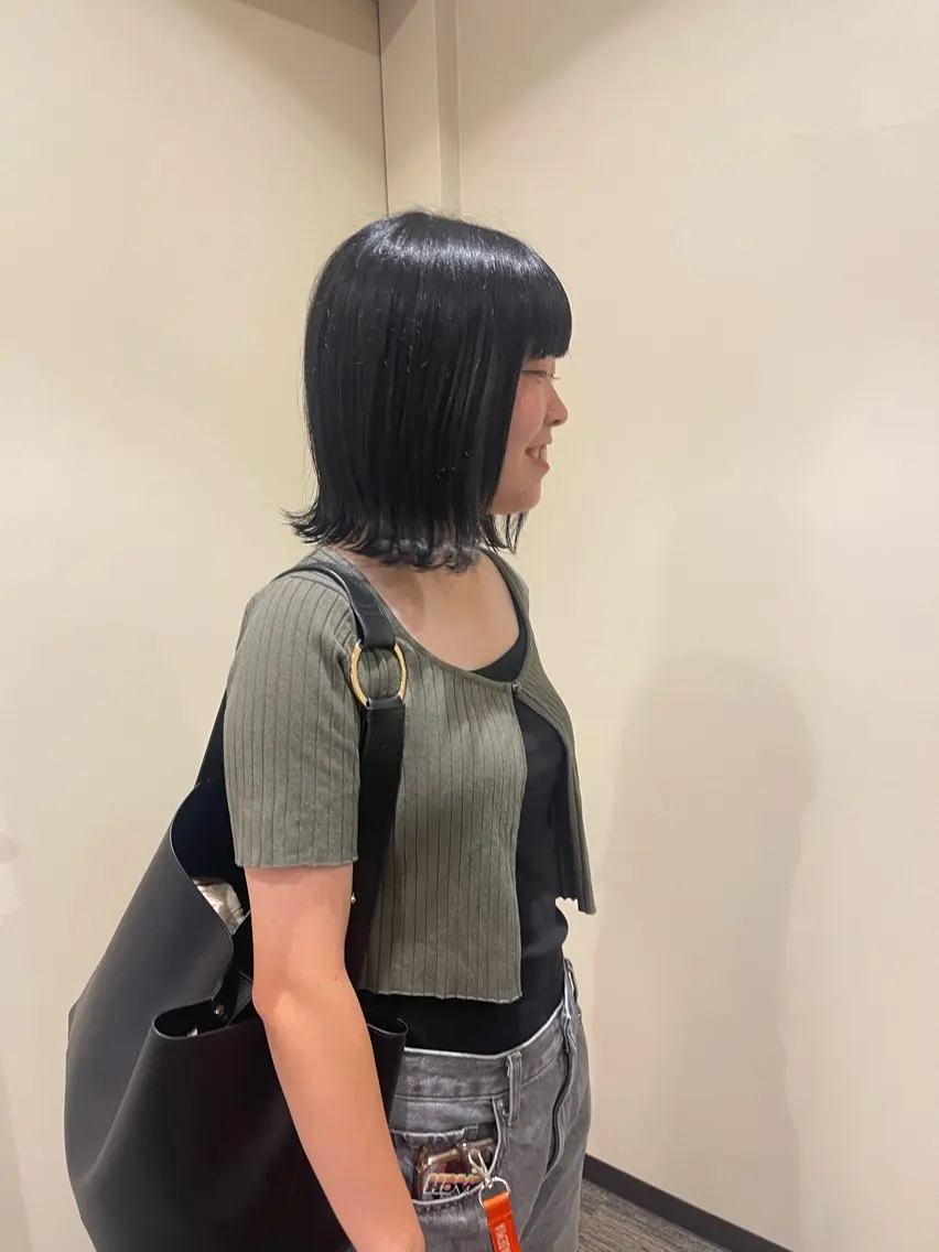 ミディアム カラー ヘアカラー 松榮 明衣のヘアスタイル
