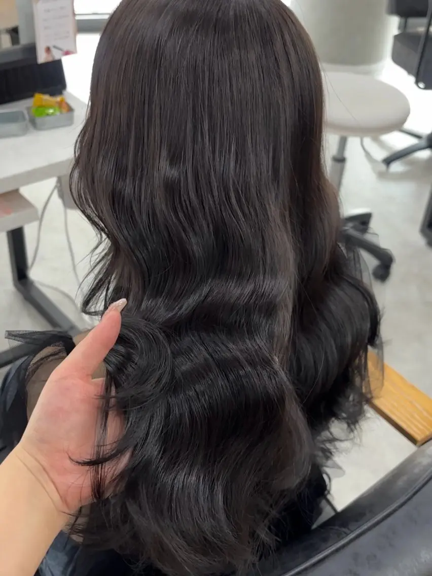 ロング カラー ヘアカラー トリートメント 透明感カラー×顔周り カットhinata♡のヘアスタイル