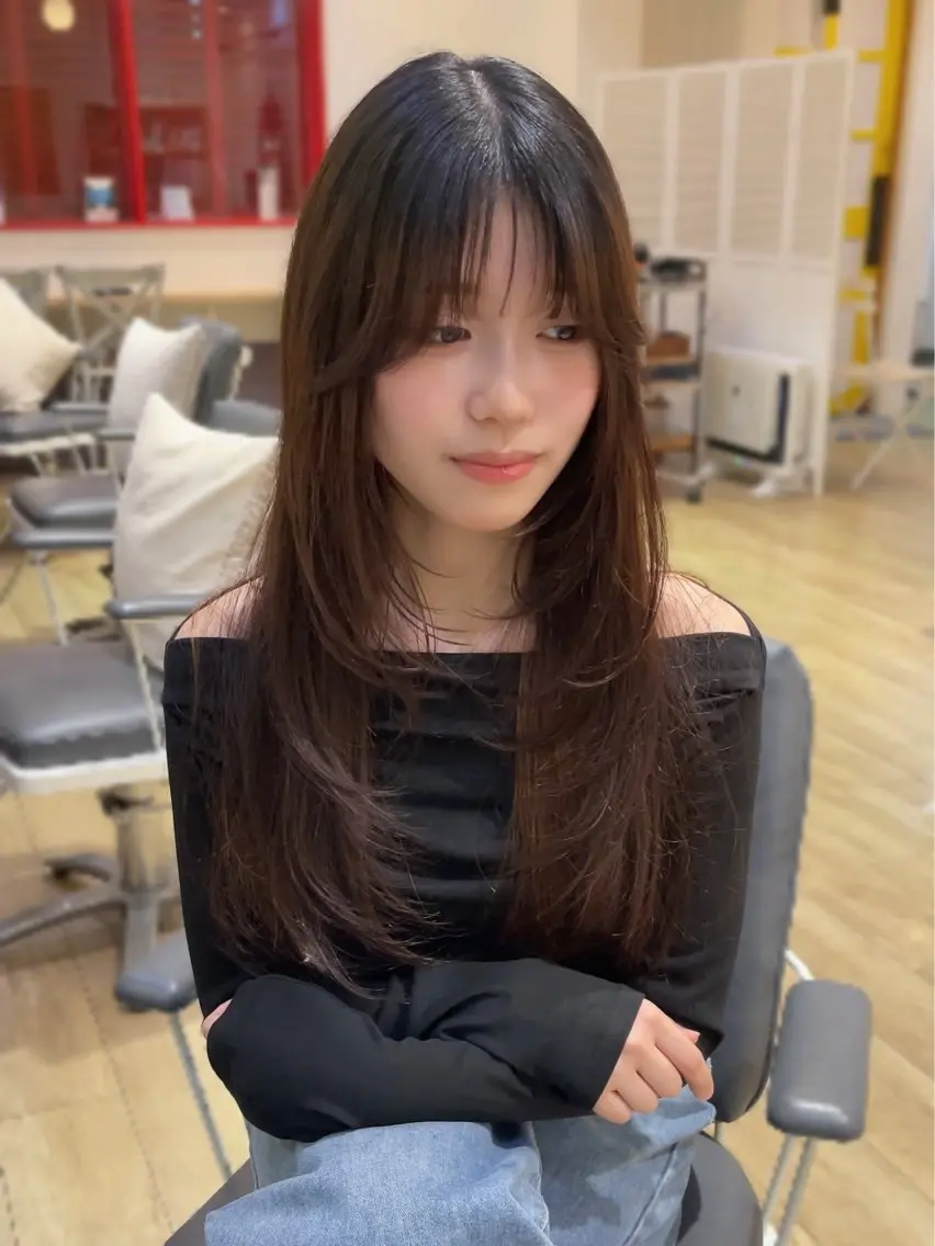 ロング 顔まわりレイヤー レイヤーカット ロング 小顔カット カット トリートメント ヘッドスパ 大人可愛い透明感🌟 小顔・韓国髪🌟野中のヘアスタイル