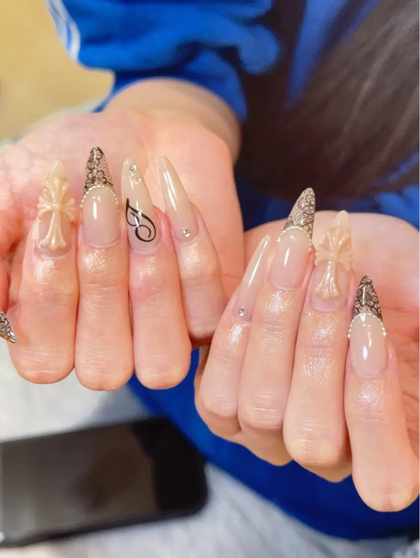 ネイル チークネイル 長さ出し フレンチネイル ガーリー 韓国ネイル ハンドネイル ハンドケア 🦋Yumi Nail🦋Momoのネイルデザイン