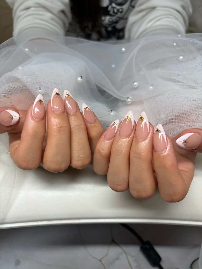 ネイル フレンチネイル 門真市ネイルサロン♡ KUMI.HANAのネイルデザイン