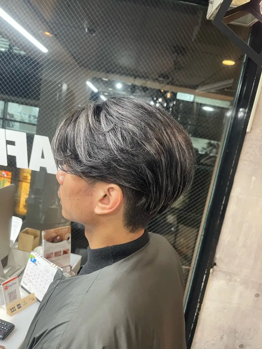 🩶カット+ハイライト(ブリーチ2回)+トリートメント🩶の写真
