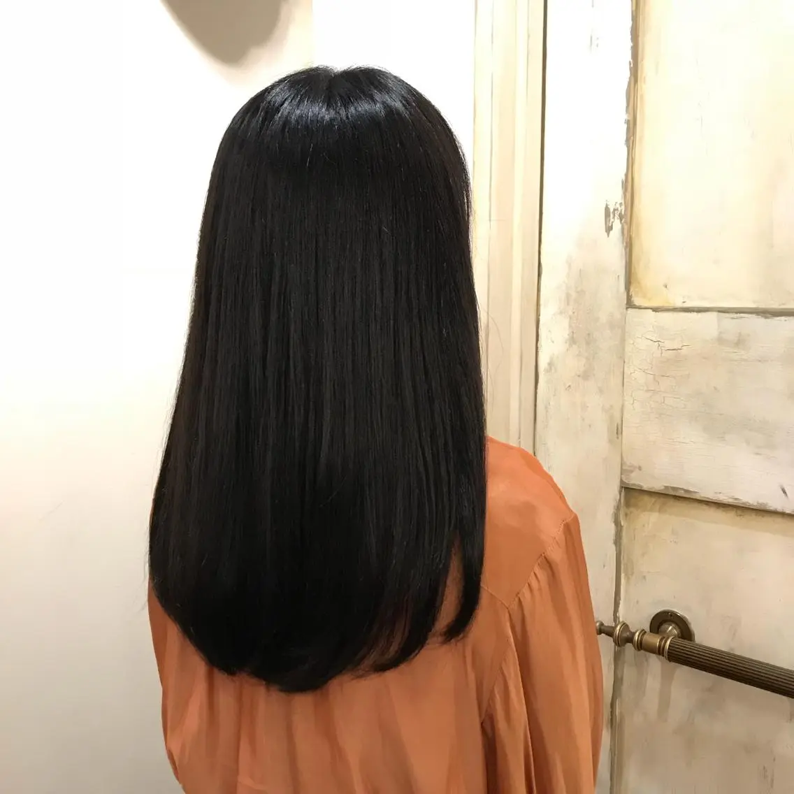 セミロング カラー ブラウンカラー 韓国スタイル🇰🇷 annaのヘアスタイル