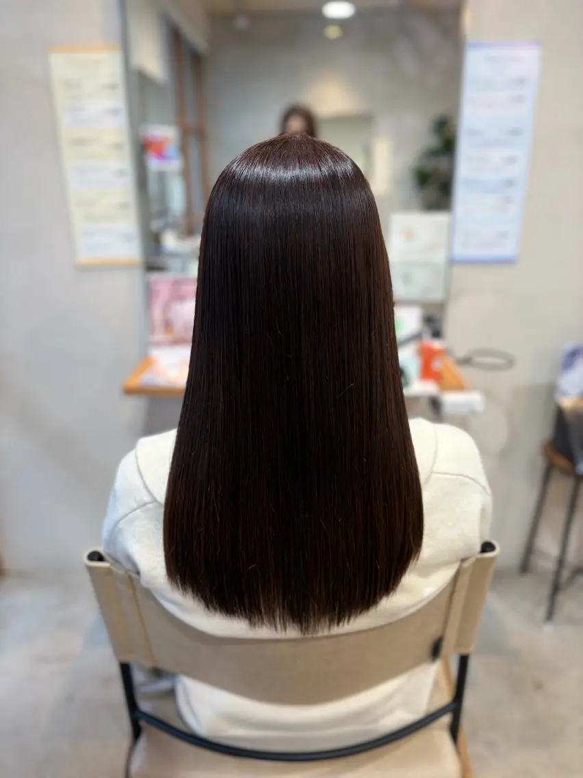 ロング カラー ヘアカラー momoka 女性限定のヘアスタイル