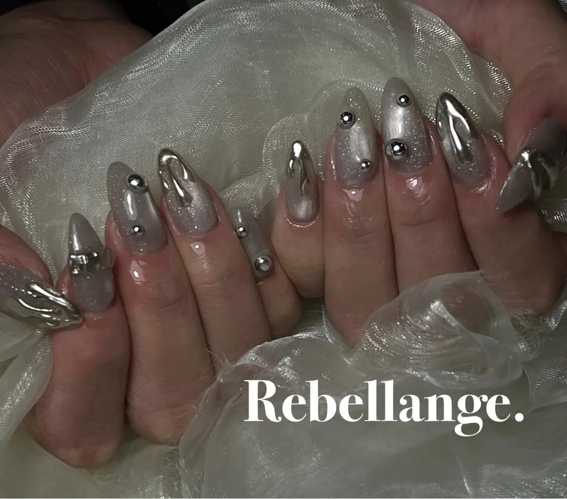 ネイル ハンドネイル Rebellange n.のネイルデザイン