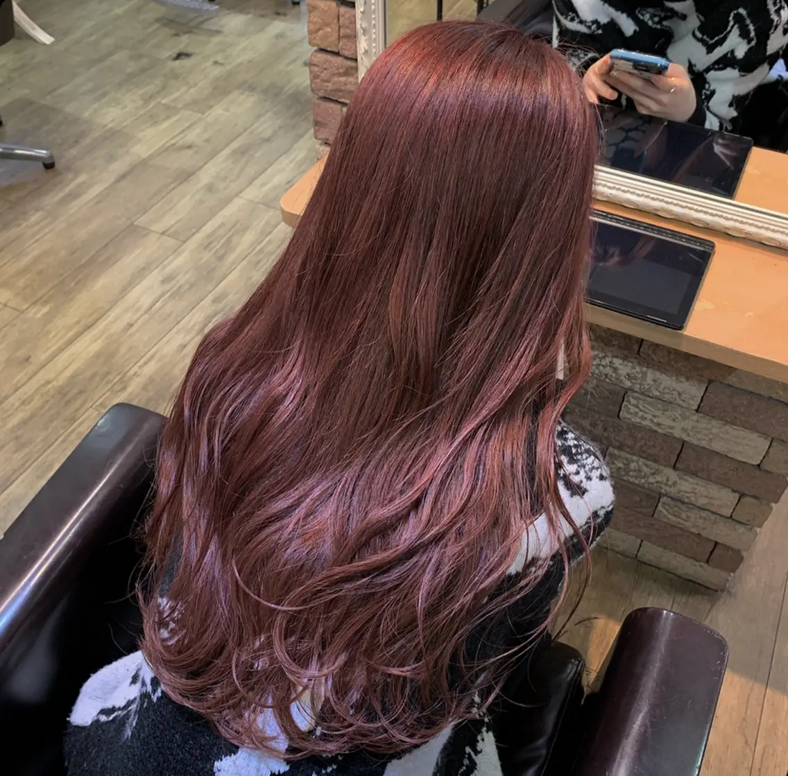 ロング カラー ピンクカラー レッドカラー ヘアカラー 愛 理のヘアスタイル