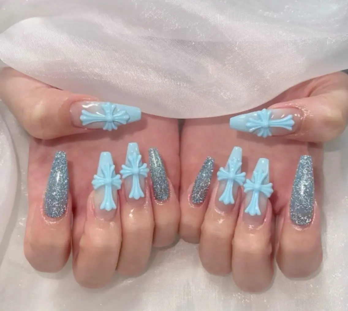 ネイル アートネイル ボルドー フレンチネイル ジェルネイル 氷ネイル・うるうるネイル ハンドネイル Julie NailSalonのネイルデザイン