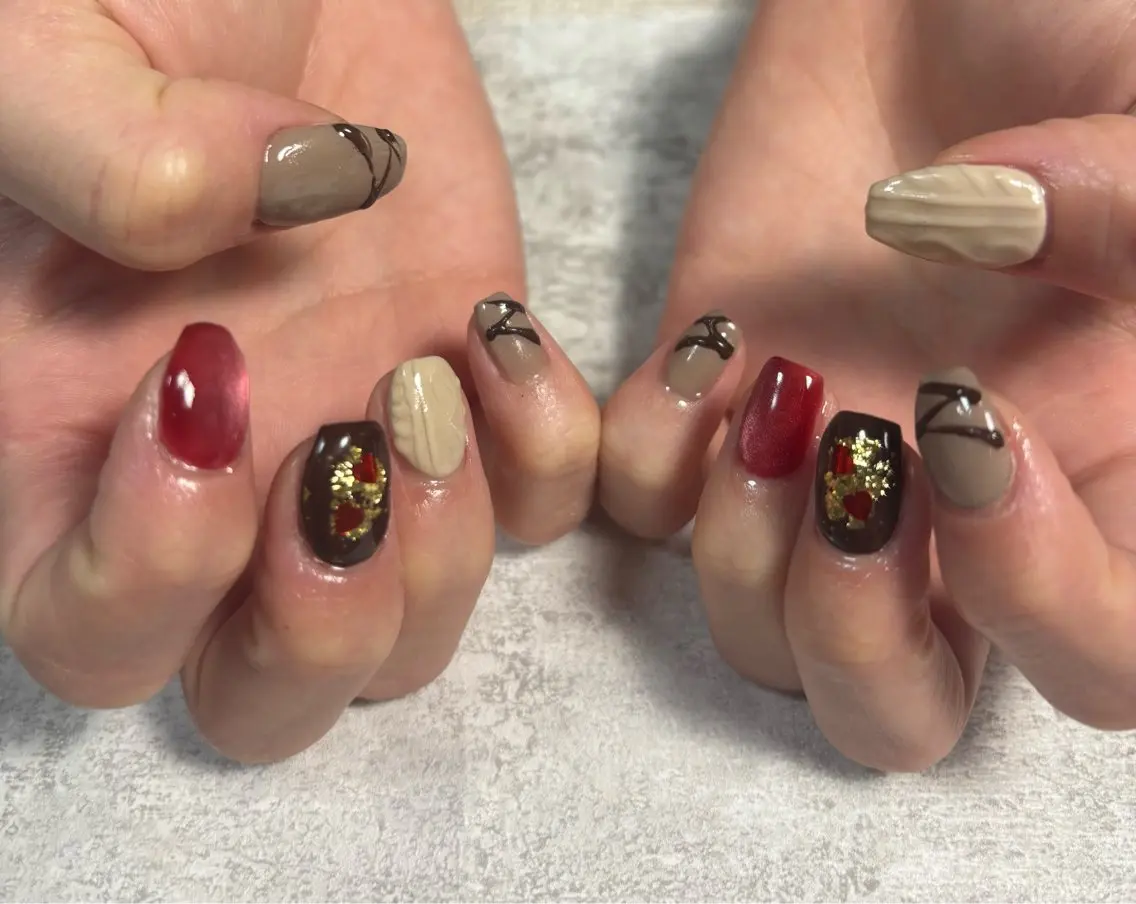 ネイル オーロラネイル フットネイル フレンチネイル ジェルネイル ハート kiki nail たまプラーザのネイルデザイン