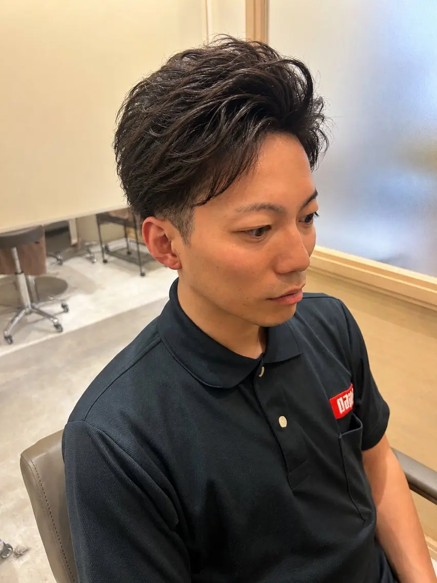 ショート パーマ メンズ ビジネス メンズパーマ メンズショート ツーブロック 刈り上げ カット パーマ ヘッドスパ 久木原 ゆりのヘアスタイル