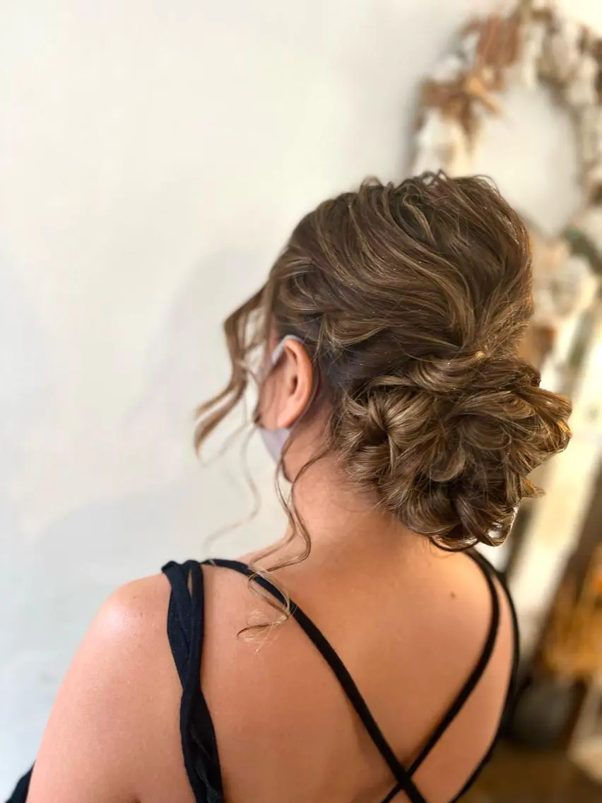 【お呼ばれヘア】パーティーヘアセットの写真