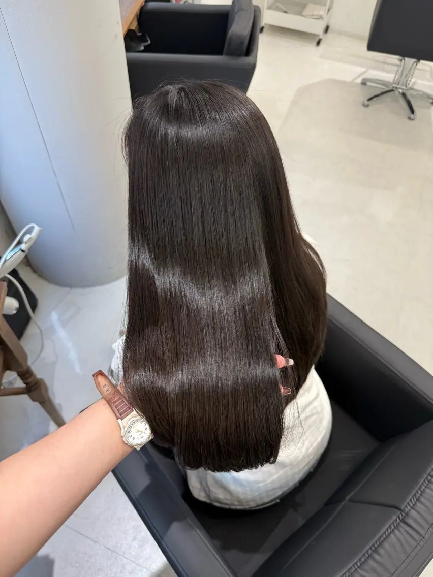 韓国ヘアカット+髪質改善ストレート(縮毛矯正)水素込みの写真