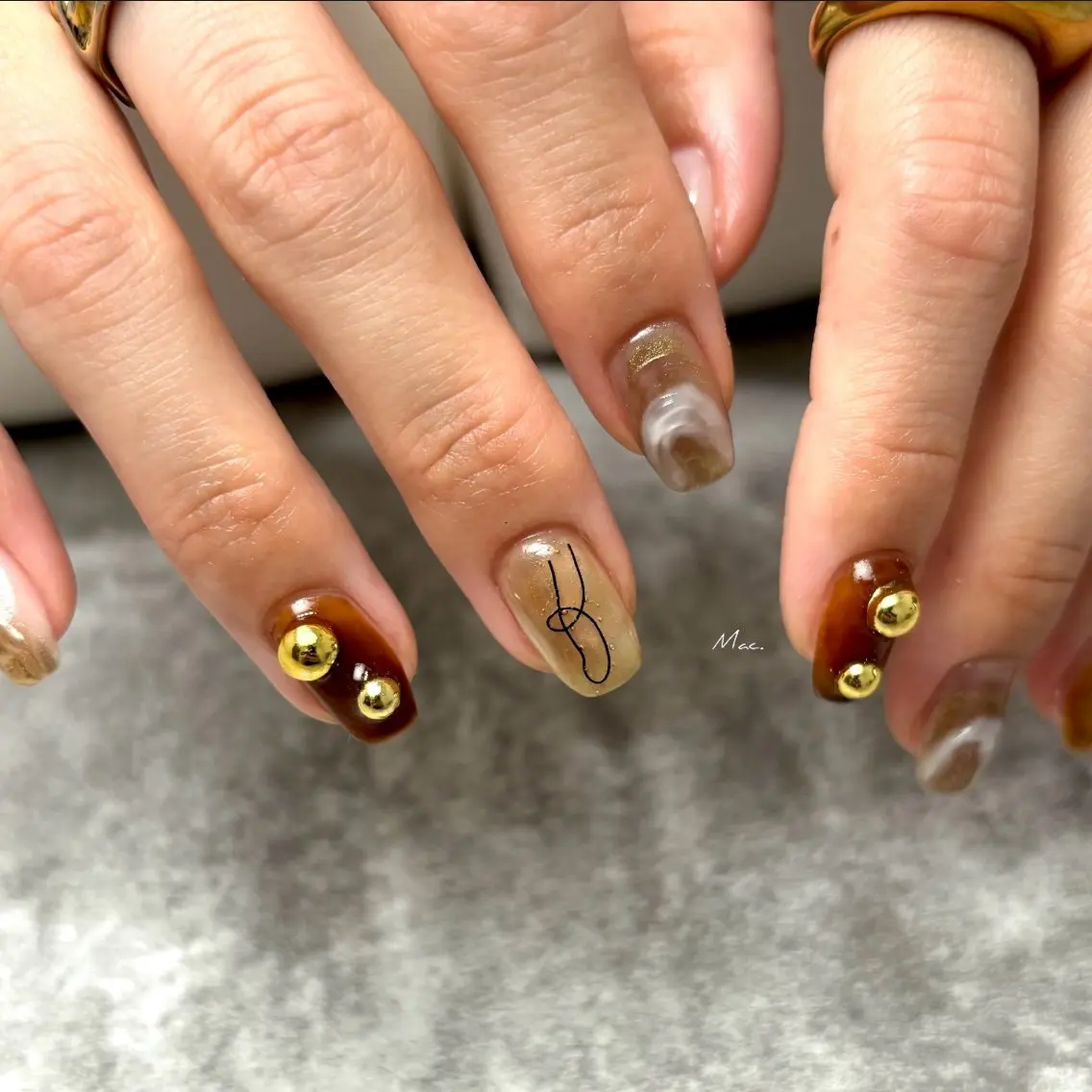 ネイル ハンドネイル atelier mac.のネイルデザイン