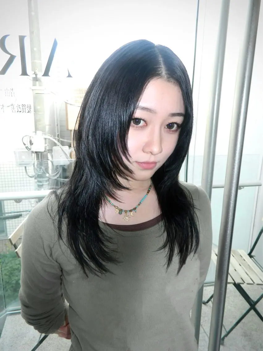セミロング カラー くびれヘア ハッシュカット カット ヘアカラー トリートメント 透明感/レイヤー/ sakura🪽のヘアスタイル