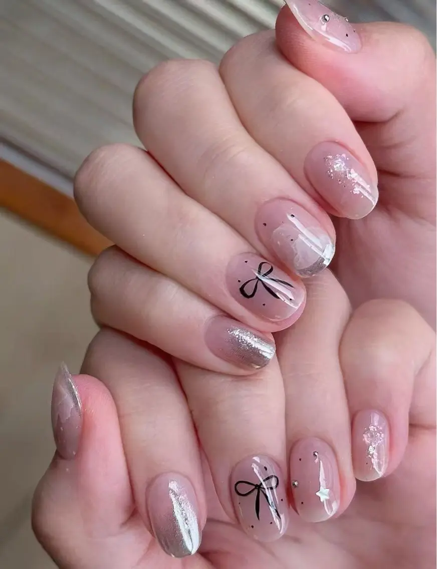 ネイル オーロラネイル フラワーネイル フットネイル フレンチネイル ジェルネイル ハンドネイル BabyYouMi nailのネイルデザイン