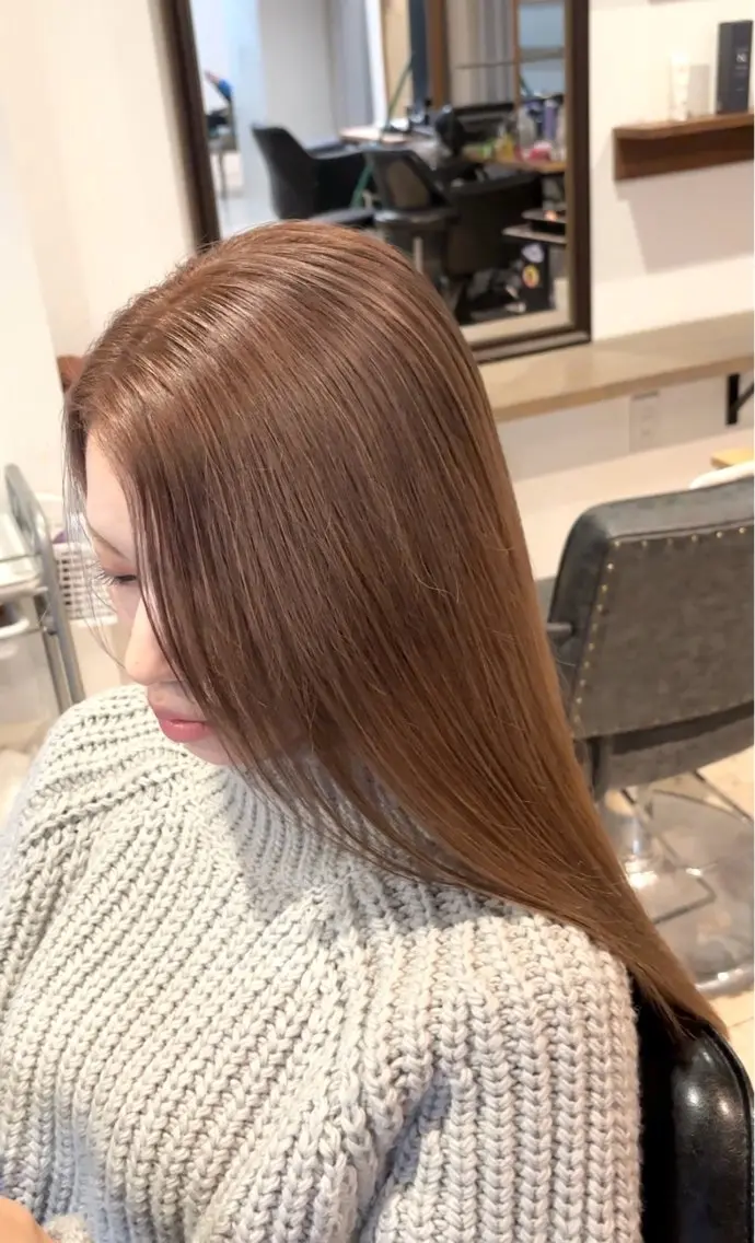 ロング カラー ベージュカラー ミルクティーベージュ カット ヘアカラー ギャルの革命児 秀斗のヘアスタイル