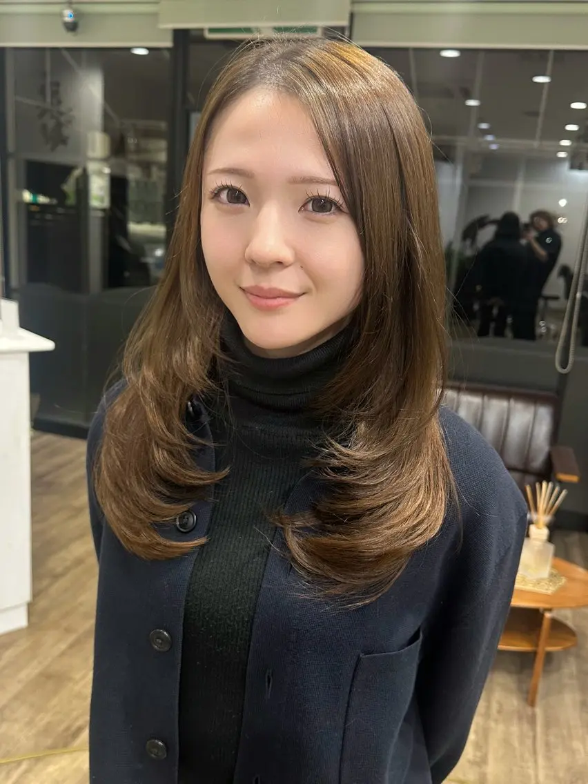 セミロング 顔まわりレイヤー レイヤーカット カット ヘアカラー トリートメント 髪質改善/韓国風 レイヤー/田村祐樹のヘアスタイル
