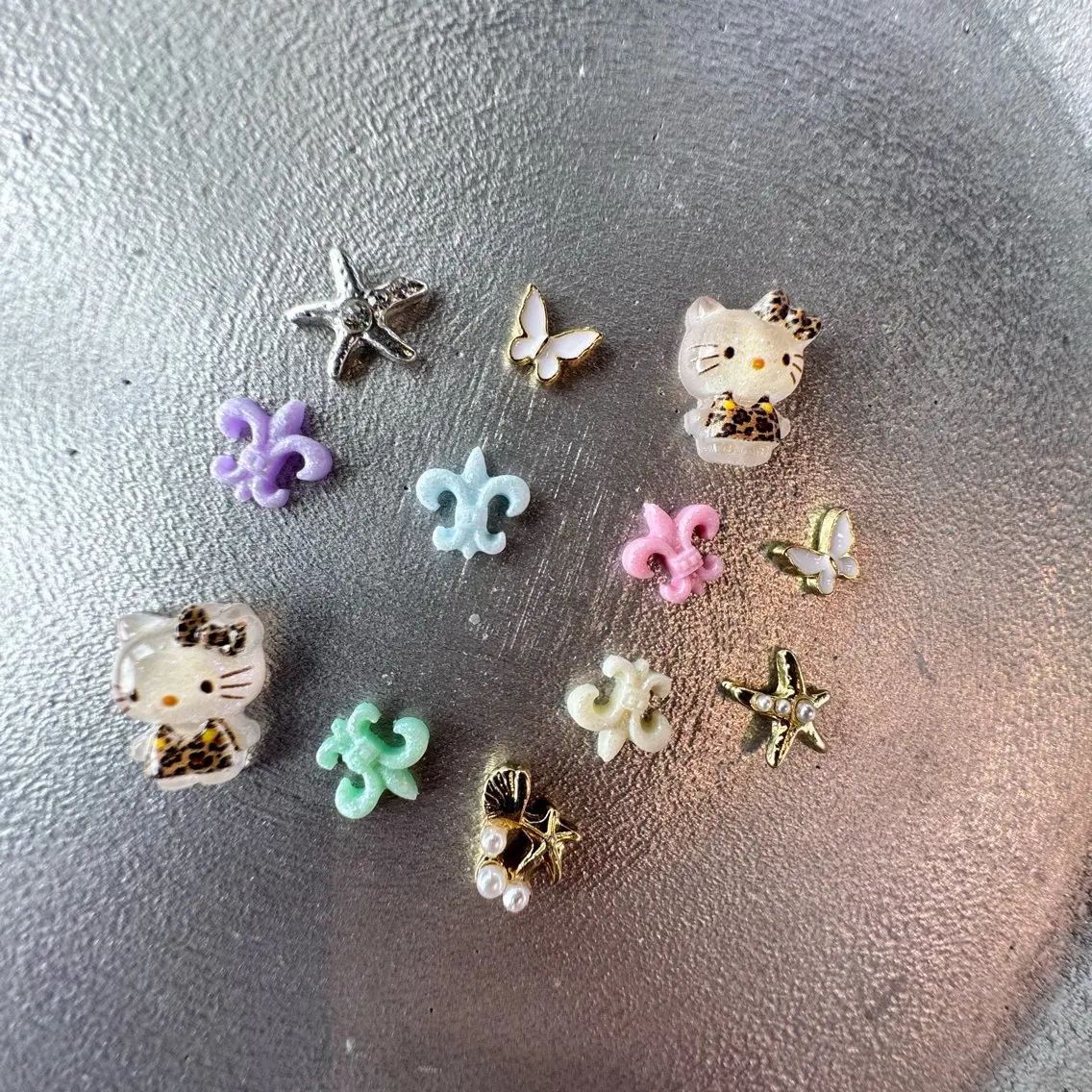 ネイル nail salon e'mu💐のネイルデザイン