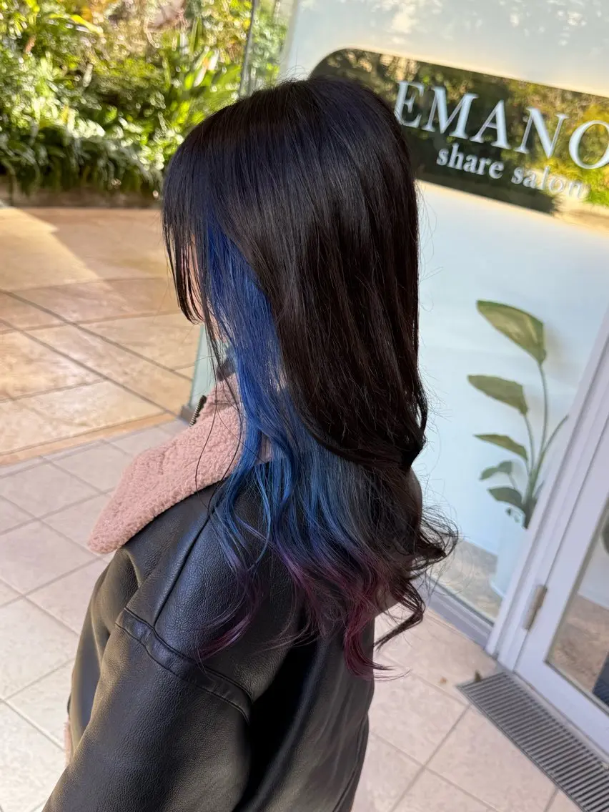 💫ちら見せ推し色💙💫サイドインナーブリーチ+全体カラーの写真