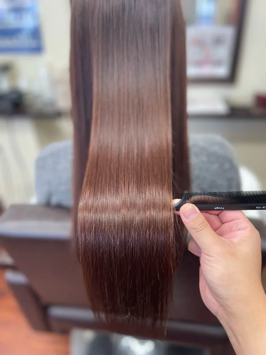 ロング カラー ブラウンカラー レッドカラー レッドブラウン カット ヘアカラー トリートメント 田中 就のヘアスタイル