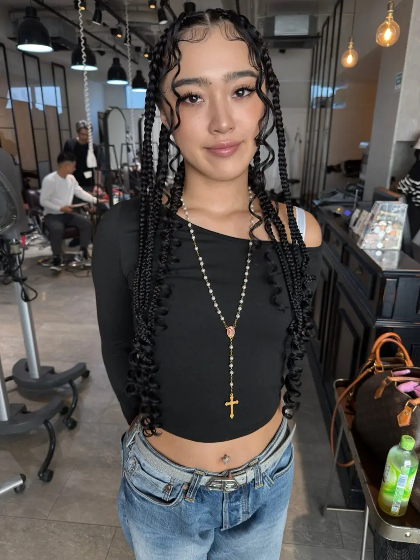 メンズ キッズ エクステ ヘアセット BRAIDS💎愛子 大人ハイライト💎のヘアスタイル