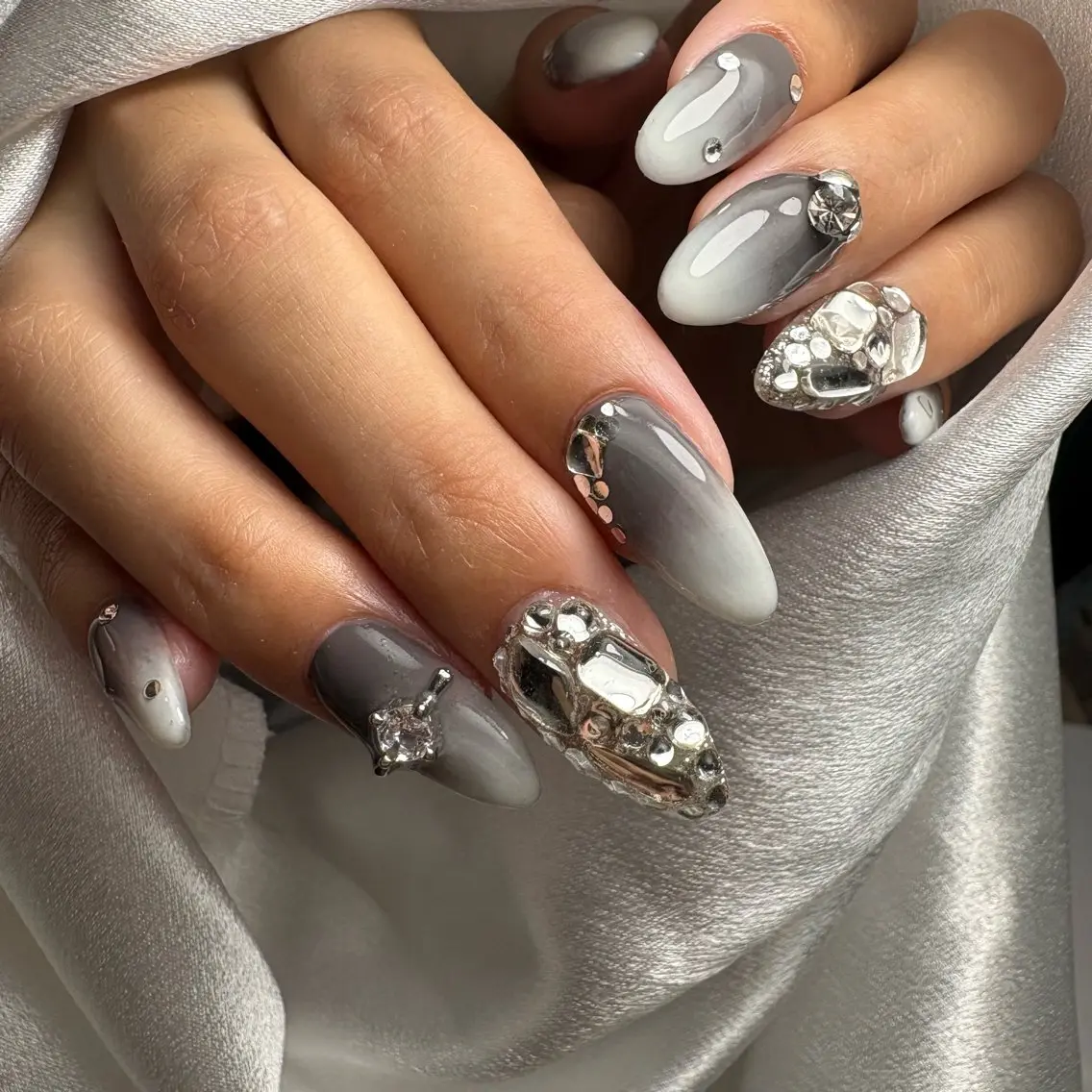 ネイル ハンドネイル Emu Nailのネイルデザイン