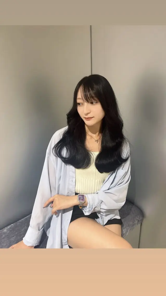 ロング カラー グレージュ ラベンダーカラー ラベンダーグレージュ ラベンダーグレー レイヤー/酸性 縮毛矯正🇰🇷早坂のヘアスタイル