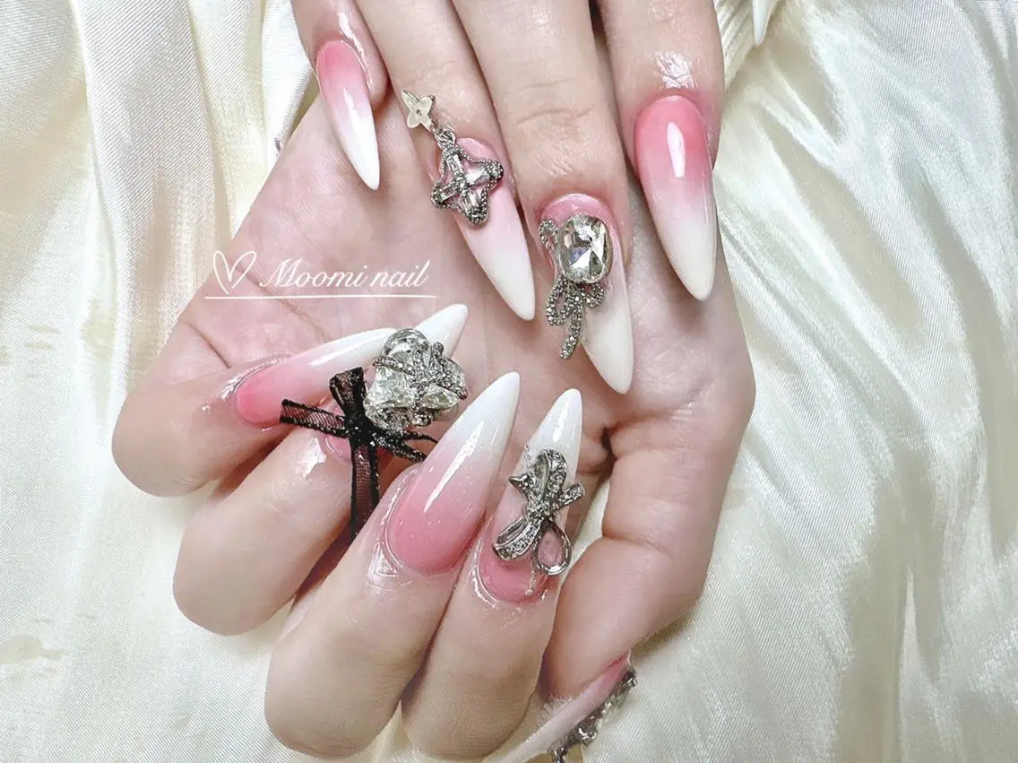 ネイル チークネイル 長さ出し ジェルネイル グラデーション 韓国ネイル moomi nail スカルプ専門のネイルデザイン