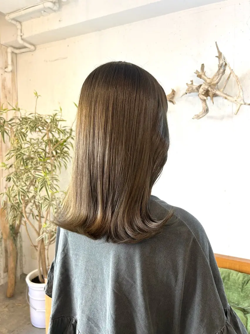 初回40%OFFイルミナ使用 白髪ぼかしカラー+カット+髪質改善TR¥16210→¥9720の写真