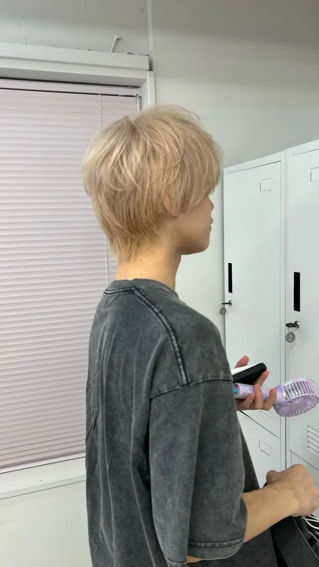 ショート カラー アッシュ ベージュカラー ブリーチ ブロンド ブロンドベージュ 💍モテる艶髪 透明感カラー💖のヘアスタイル