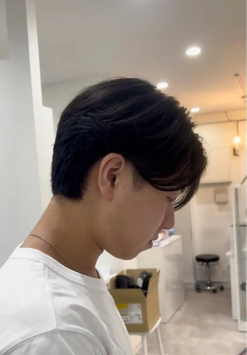 メンズ センターパート メンズ韓国風 刈り上げ オハナ Haruのヘアスタイル